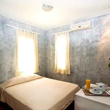 فندق إليو ماريس 4*